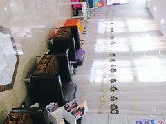 -茂菊口腔连锁(浦东南路店)