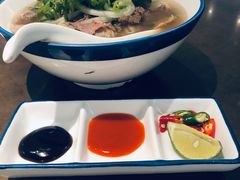 -美奈小馆·越南料理(中航城君尚购物中心店)