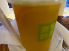 -奈雪的茶(湖滨银泰in77C区PRO店)
