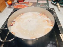 -尚尚仙·酸汤猪手·猪肚鸡火锅(华联万柳购物中心店)