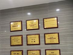 -上海仁爱医院口腔科 · 种植