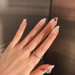 -悦指间美甲美睫