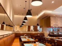 -亚龙湾希尔顿自助餐厅·海鲜·烧烤·沙滩BBQ·现场乐队