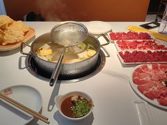 -犇鼎牛潮汕牛肉火锅(新辰里学清路店)