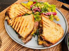 超级牛肉帕尼尼-O'mills Sourdough Bakery&Bistro(永嘉路店)
