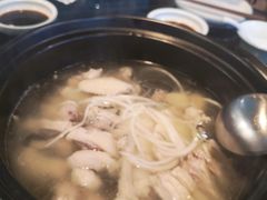 -东椰·海南椰子鸡火锅(朝阳门店)