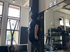 -汗水空间私教健身连锁(SM广场店)