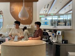 -VERIE BAKEHOUSE