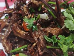 -超越海鲜屋(飞龙物业店)