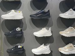 -迪桑特DESCENTE(青岛山东路万象城店)