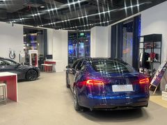 -TESLA 特斯拉(上海太古汇体验店)