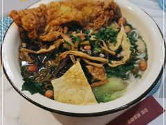 -丽丽三鲜螺蛳粉(田林路店)