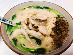 -明呈黄鱼面馆(斜土路店)