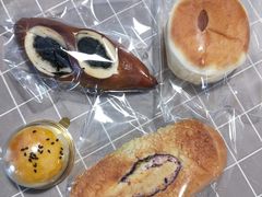 黑芝麻碱水-雀食面包店(钟楼店)