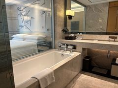 -上海宝华万豪酒店