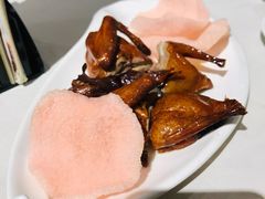 脆皮乳鸽-潮福城大酒楼·潮味粤品·港式点心(湖滨北路店)