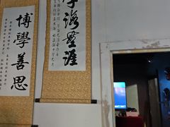 -荒岛实景沉浸密室(江汉路1店)