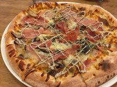 -城市大道红炉披萨烘焙坊