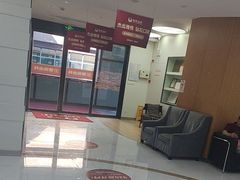 -雅悦齿科(顾村公园店)