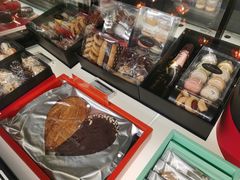 -Salon de The de Joel Robuchon(外滩18号店)