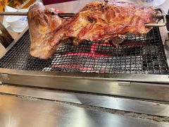 碳烤羊腿-腾格勒烤羊腿