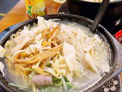 -丽虹云南过桥米线(兴工街店)
