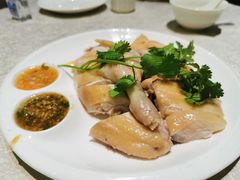 白切文昌鸡-琼菜坊·无鸡不成宴·海南菜老爸茶糟粕醋(海口骑楼老街店)