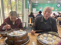 -清真老铁家灌汤包
