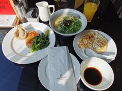 -上海漕河泾万丽酒店