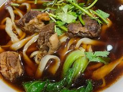 -清真吴记门钉肉饼·喜多利