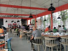 大堂-向外鱼乐·土菜·虹鳟鱼