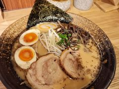 镇店黑丸黑香拉面-Uni 忧你の深夜食堂(浦江万达广场店)