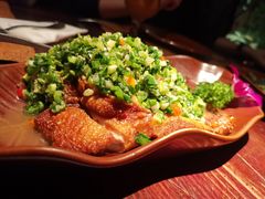 大理风味葱椒鸡-花马天堂云南餐厅 Lost Heaven(高邮路店)