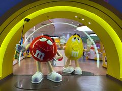 -m豆巧克力世界(上海世茂广场店)