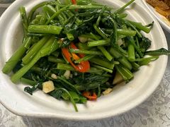 -汗腾格里·风味餐厅(新疆驻京办店)