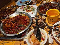 -喝丢一只鞋海鲜烧烤·海肠捞饭(东关街店)
