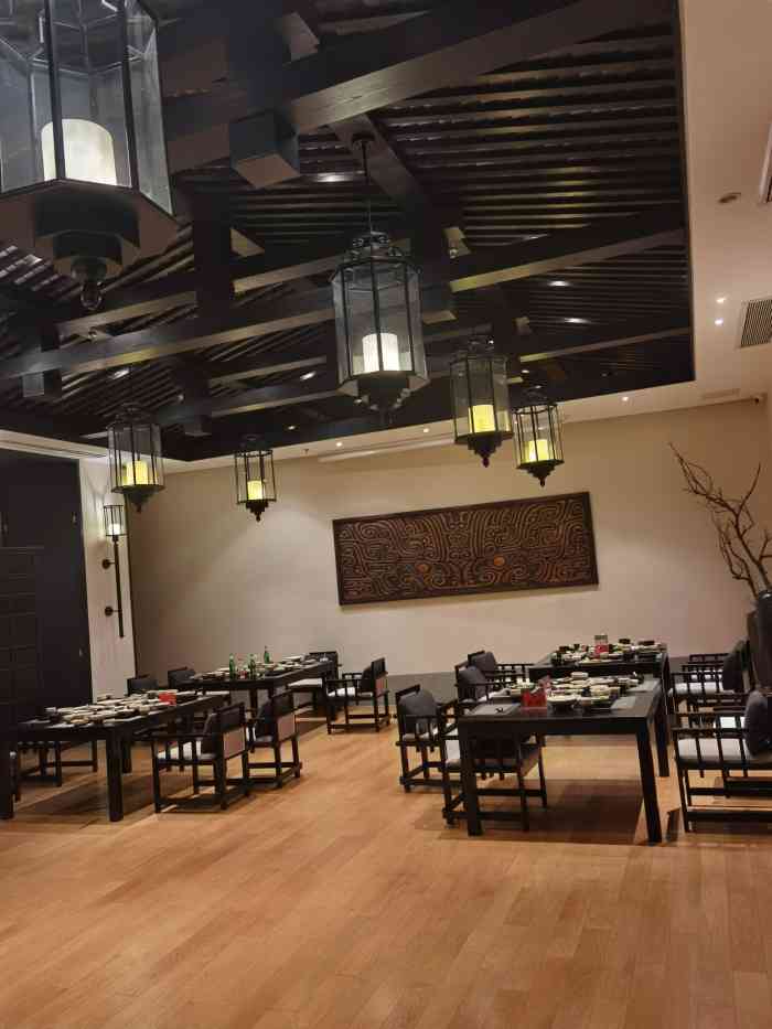 真爱骊山之大秦小宴-"都是套餐来的,然鹅看起来十来个碗,但每一.