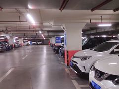 -中山公园-龙之梦停车场