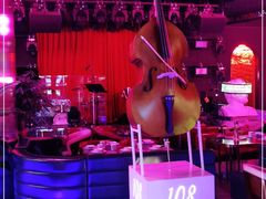 -108·公社·创意餐厅·LIVE HOUSE(李公堤店)