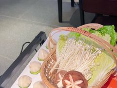 -同仁四季椰子鸡(宝安壹方城店)