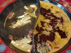 -重庆巴九门老火锅(阳朔店)