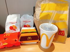 -麦当劳(百荣世贸商城店)