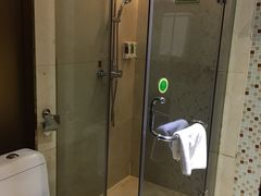 -维也纳酒店(广州番禺市桥地铁站店)