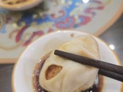 -笑来喜馄饨小笼工坊(通扬路店)