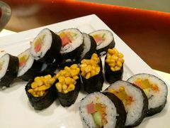 -凤冠假日酒店自助餐