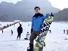 -济南卧虎山滑雪场