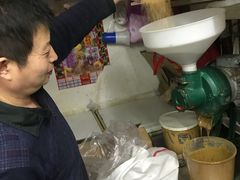 -二七友名焖子铺