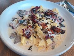 -ROAST coffee & eatery