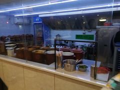 自助取餐区-董厨煨汤馆(车站路店)
