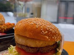 -The Habit Burger Grill 哈比特汉堡(复兴soho店)